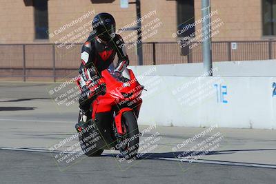 media/Nov-26-2022-Fastrack Riders (Sat) [[b001e85eef]]/Level 2/Session 1 Front Straight/